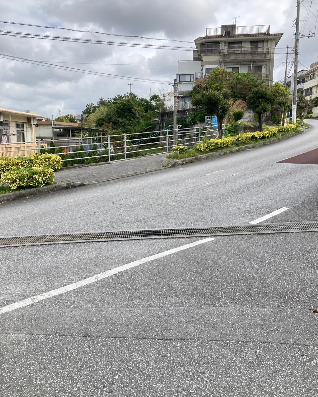 相談を受けて確認した道路の現場